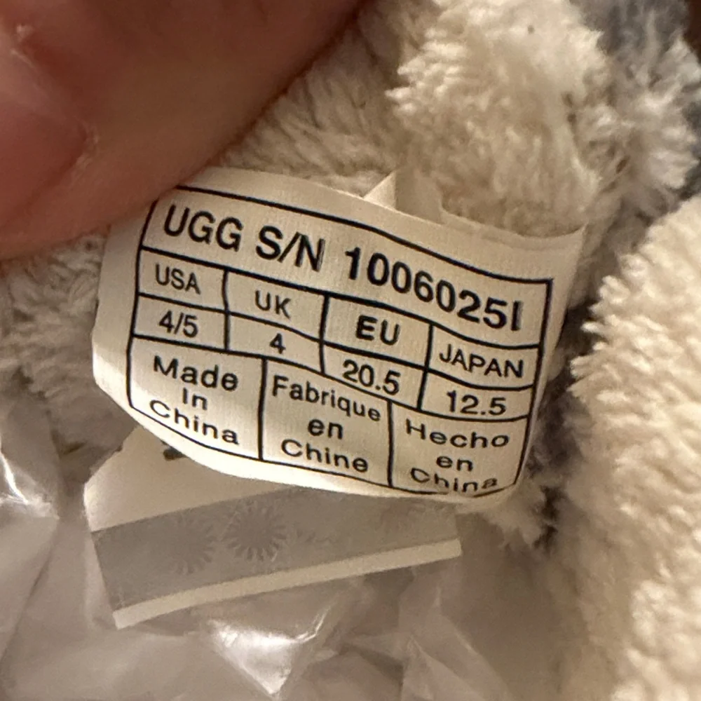 UGG Kids Leopard Print Plush Slippers - Cream and Gray